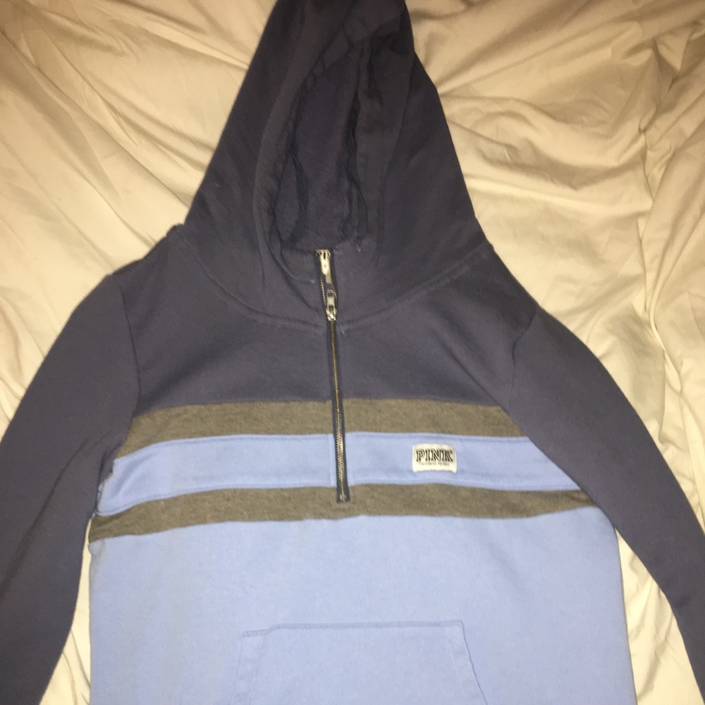 Victoria’s Secret Pink Hooded Quarterzip
